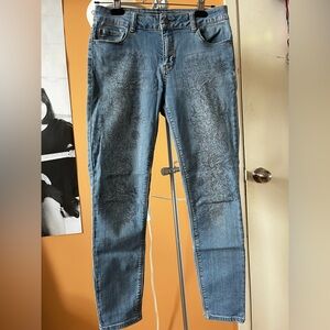 Miss poured in blue flower pattern skinny jeans